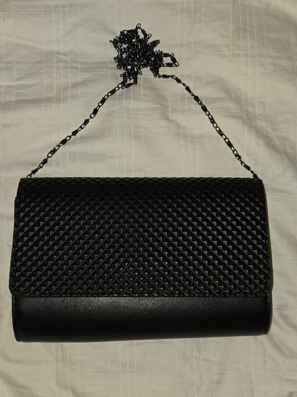 Neiman Marcus Black Textured Diamond Crossbody Chain Clutch Bag - Excellent!